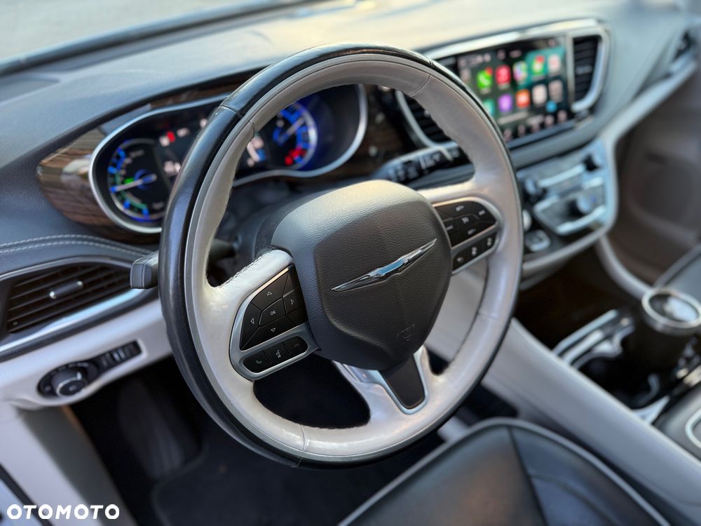 Chrysler Pacifica - 9