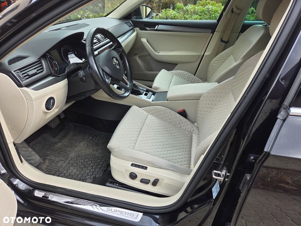 Skoda Superb 2.0 TDI 4x4 Style DSG - 16