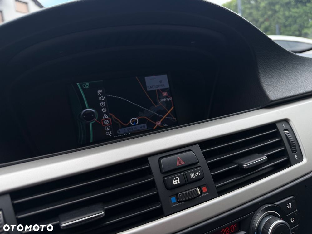 BMW Seria 3 318d DPF Edition Lifestyle - 17