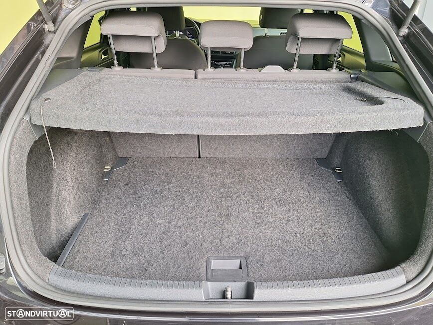 VW Taigo 1.0 TSI R-Line DSG - 30