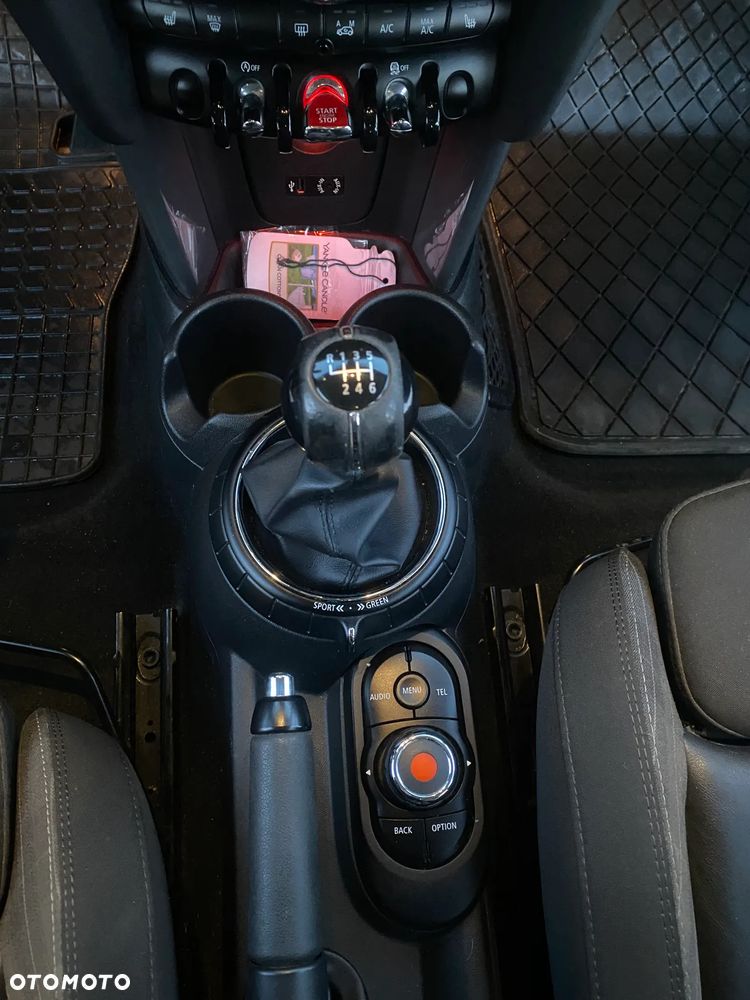 MINI Cooper Essential Trim - 21