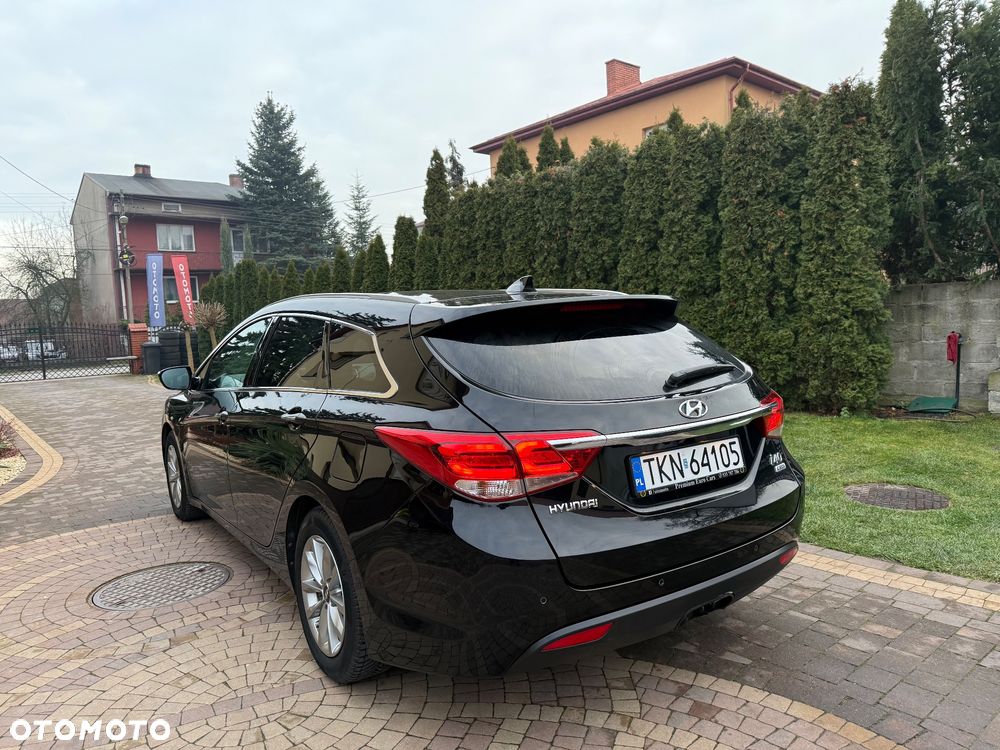 Hyundai i40 1.7 CRDi Comfort + - 16