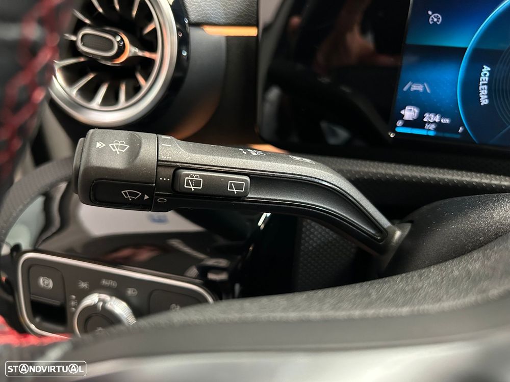 Mercedes-Benz A 160 AMG Line - 35