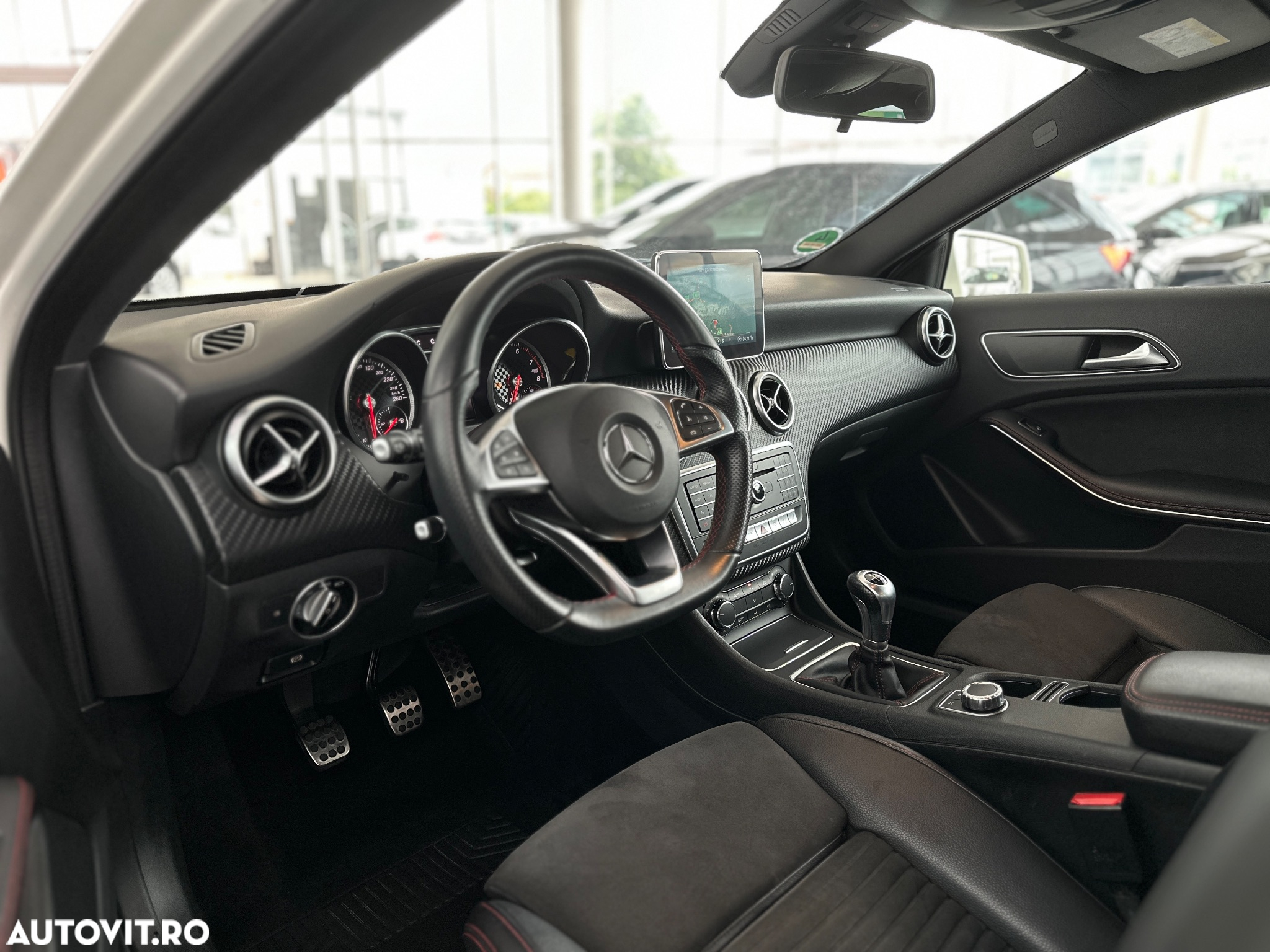 Mercedes-Benz A 180 BlueEFFICIENCY Edition - 19