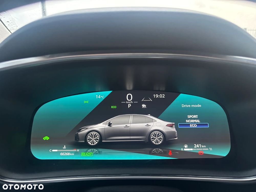 Toyota Corolla 1.8 Hybrid Style - 28