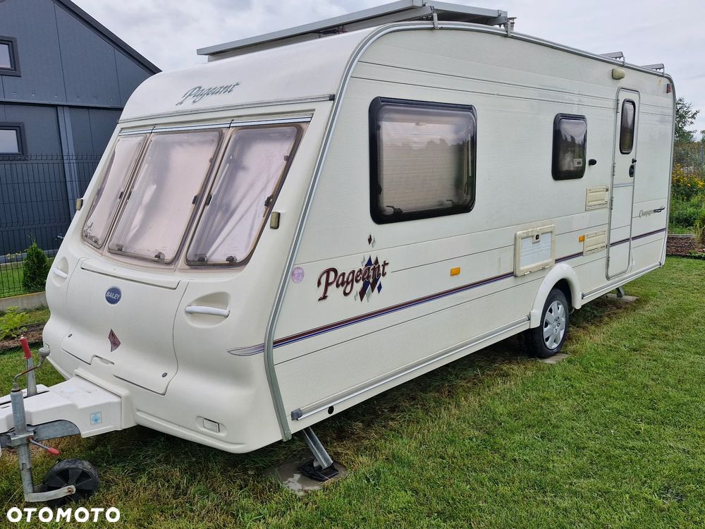 Bailey Pageant Champagne - 4