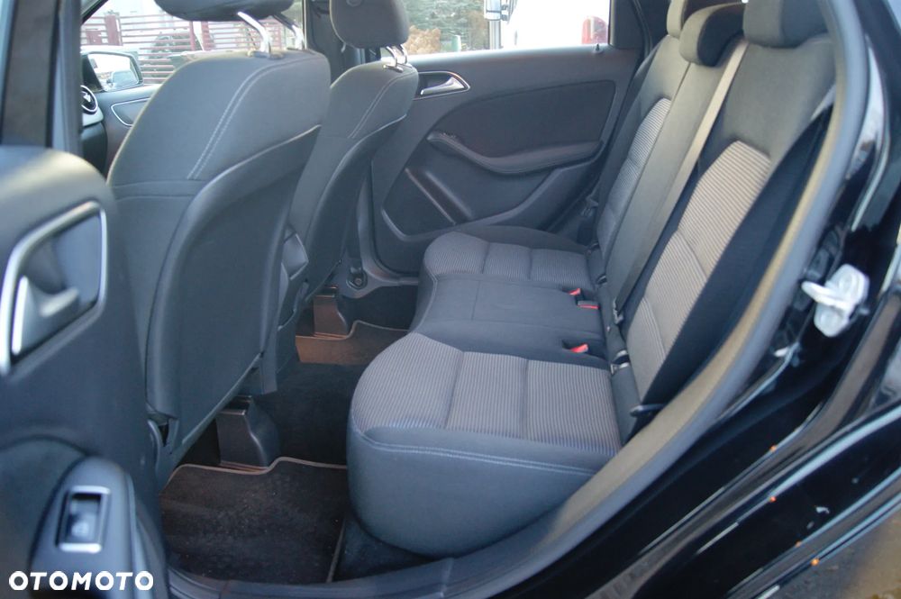 Mercedes-Benz Klasa B 180 (CDI) d 7G-DCT Style - 23