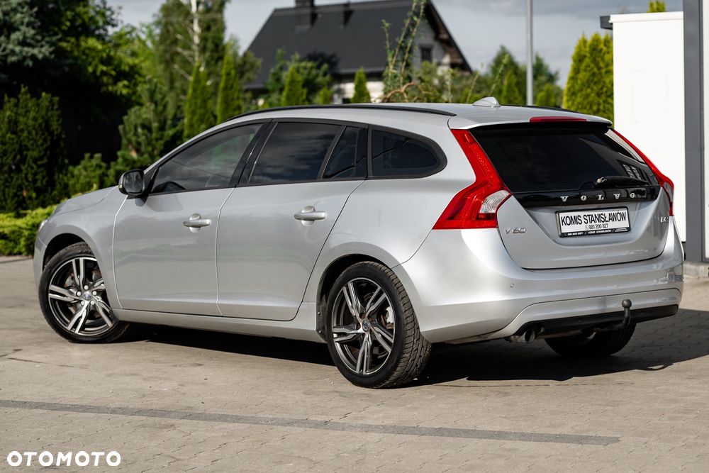 Volvo V60 D3 Drive-E Dynamic Edition (Kinetic) - 10