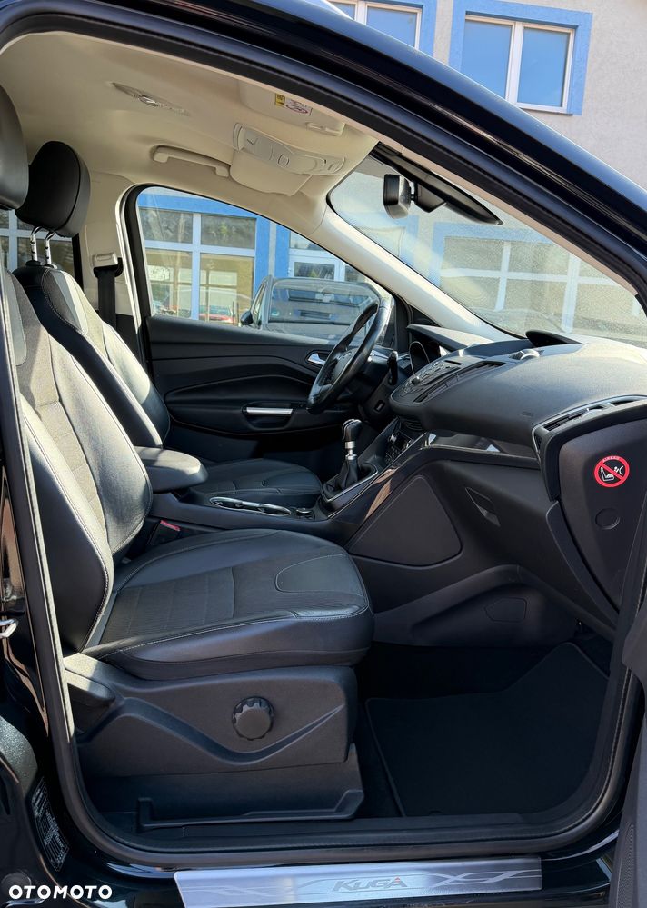 Ford Kuga 1.5 EcoBoost 2x4 Titanium - 13