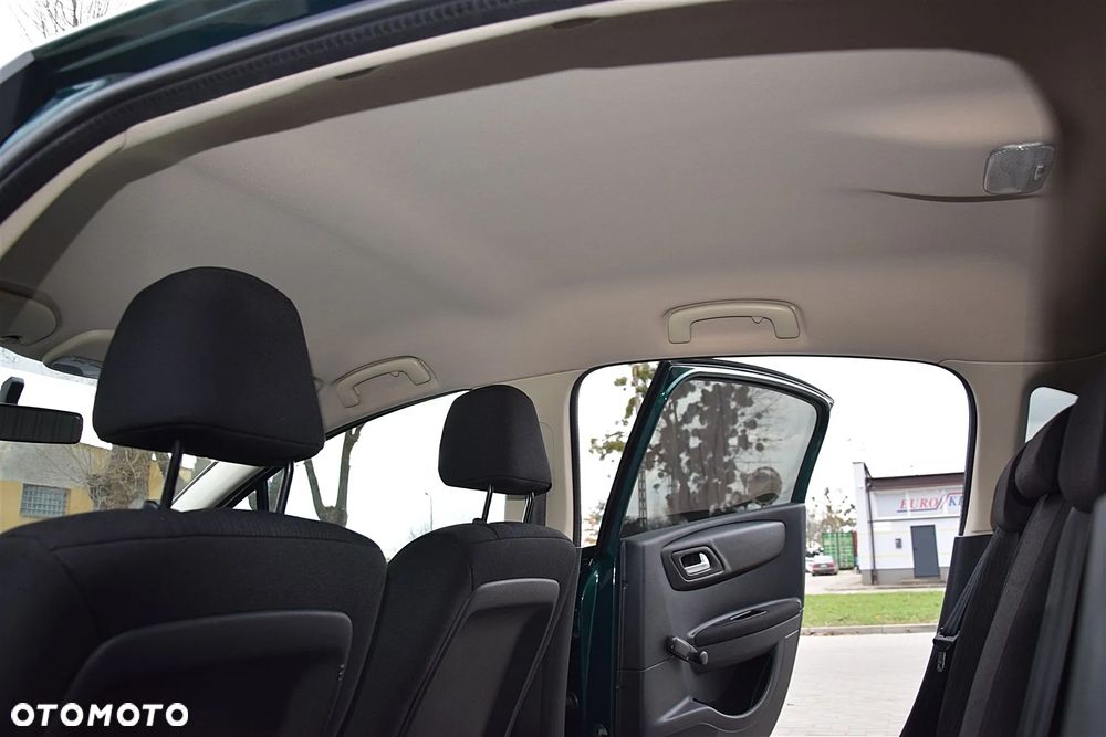 Citroën C4 1.4 16V Advance - 14