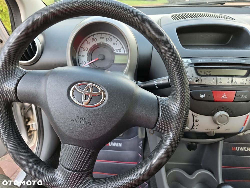 Toyota Aygo - 12