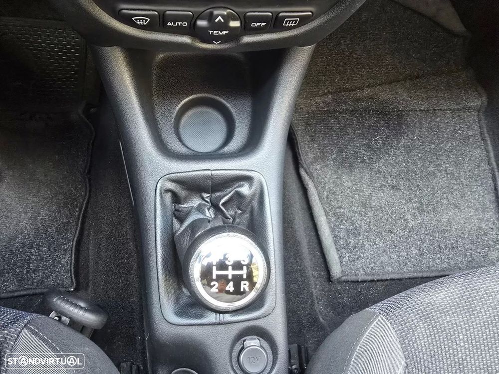 Peugeot 206+ 1.1 Urban - 17