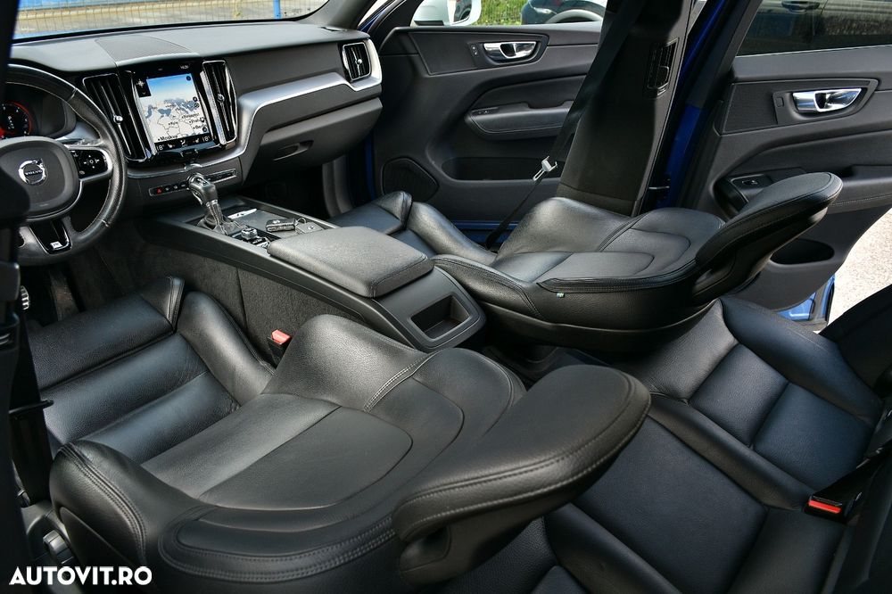 Volvo XC 60 D5 AWD R-Design - 14