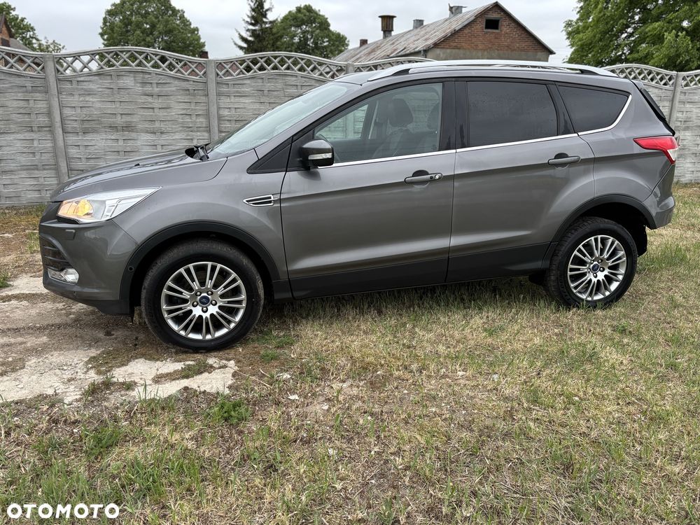 Ford Kuga - 2