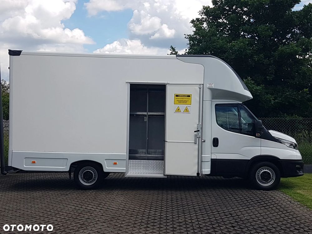 Iveco DAILY KONTENER NISKOPODŁOGOWY 4,44x2,23x2,43 SKLEP FOODTRUCK BAR KLIMA KONIOWÓZ KAMPER - 27