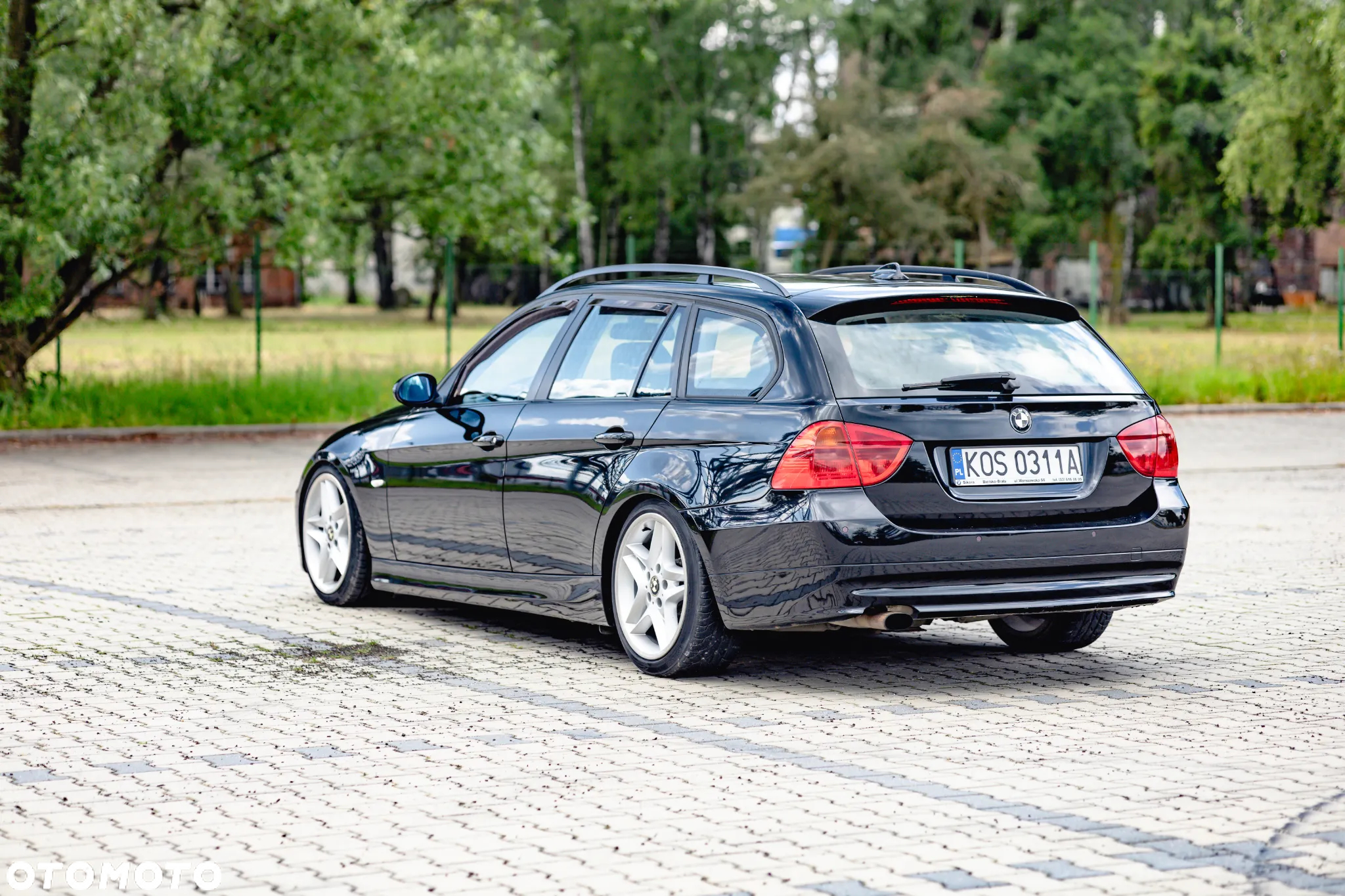 BMW Seria 3 320d DPF Touring - 6