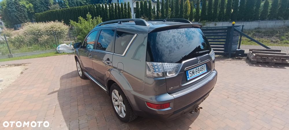 Mitsubishi Outlander 2.4 Instyle EU5 CVT - 2