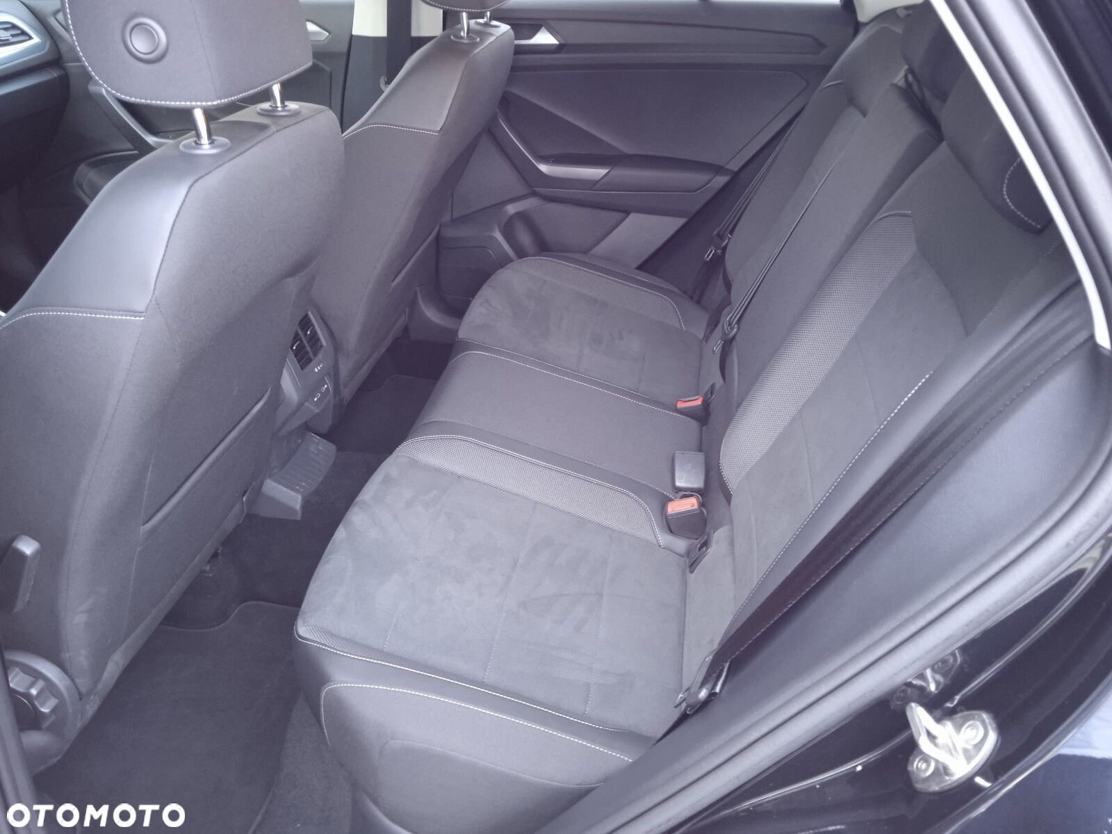 Volkswagen T-Roc 1.5 TSI Style DSG - 13
