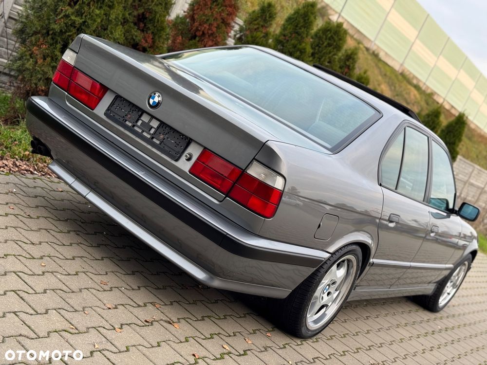 BMW Seria 5 525i - 14