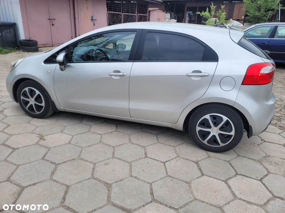 Kia Rio 1.1 CRDI Business Line - 6