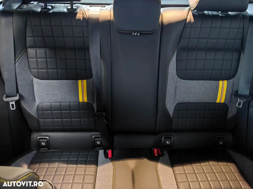 Renault 4 E-Tech 52 kWh Iconic - 11