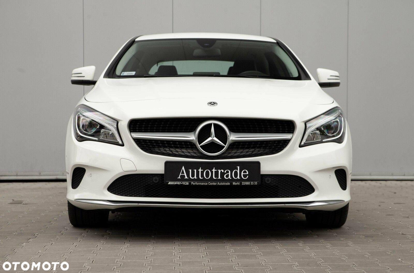 Mercedes-Benz CLA 180 7G-DCT - 2