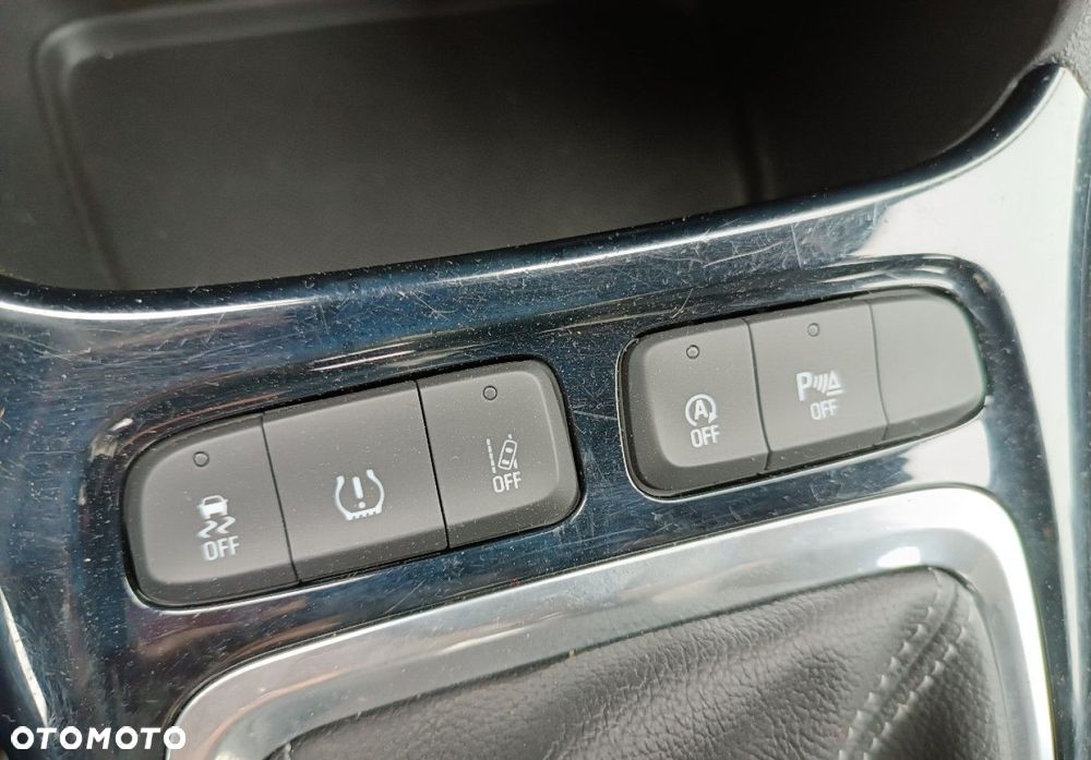 Opel Crossland X - 19