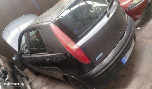 Para Peças Fiat Punto (188_) - 2