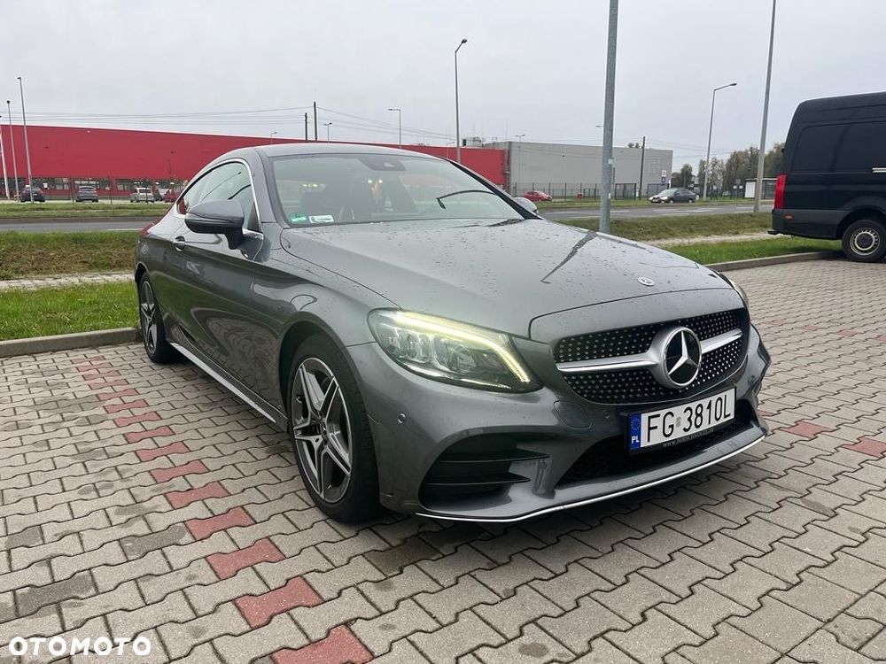 Mercedes-Benz Klasa C 200 4Matic 9G-TRONIC AMG Line - 4