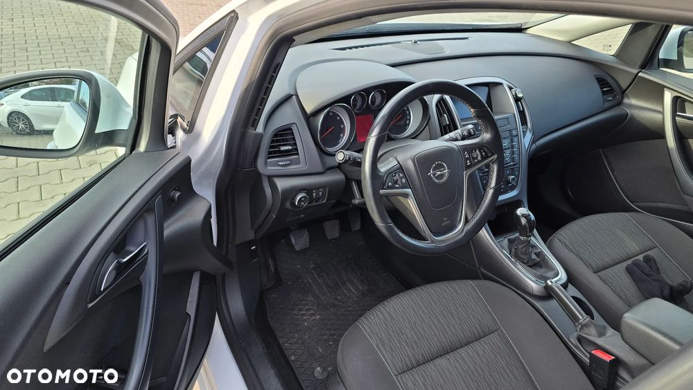 Opel Astra 1.6 CDTI Enjoy - 10