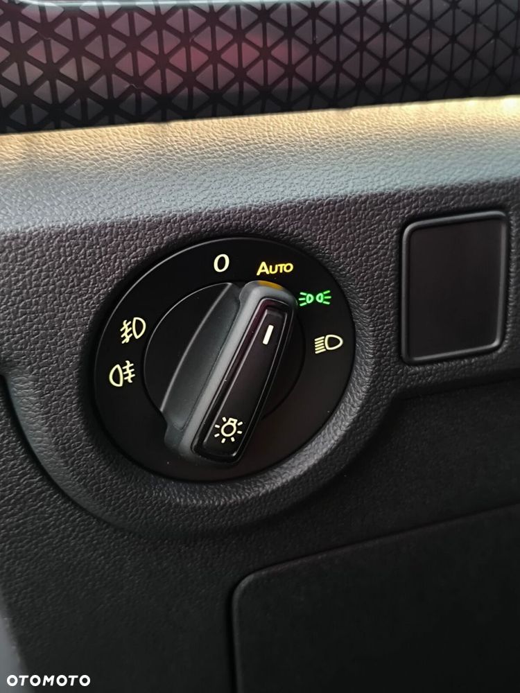 Volkswagen T-Cross - 10