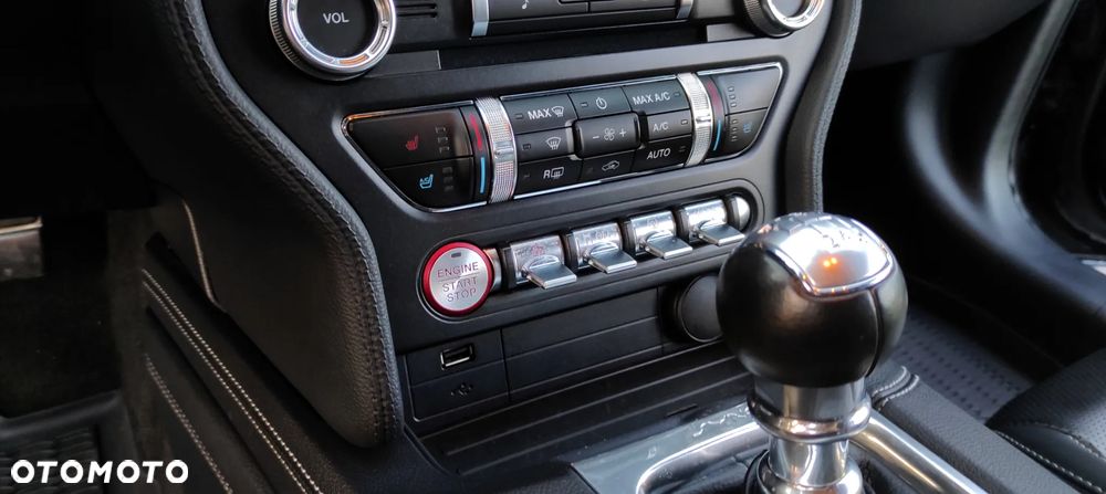 Ford Mustang 5.0 V8 GT - 22
