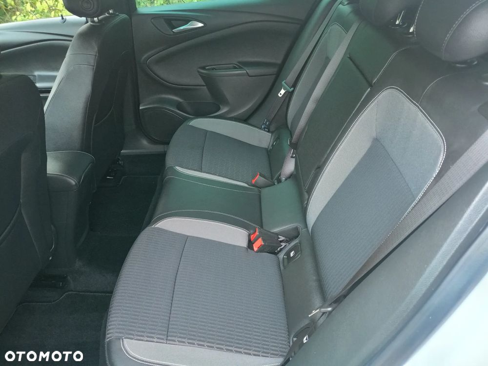 Opel Astra 1.2 Turbo Elegance - 12