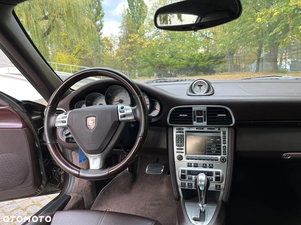 Porsche 911 - 24