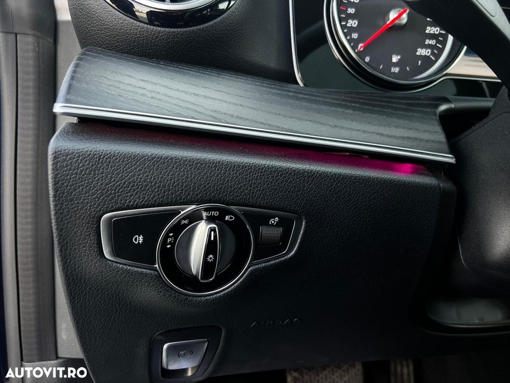 Mercedes-Benz E - 18