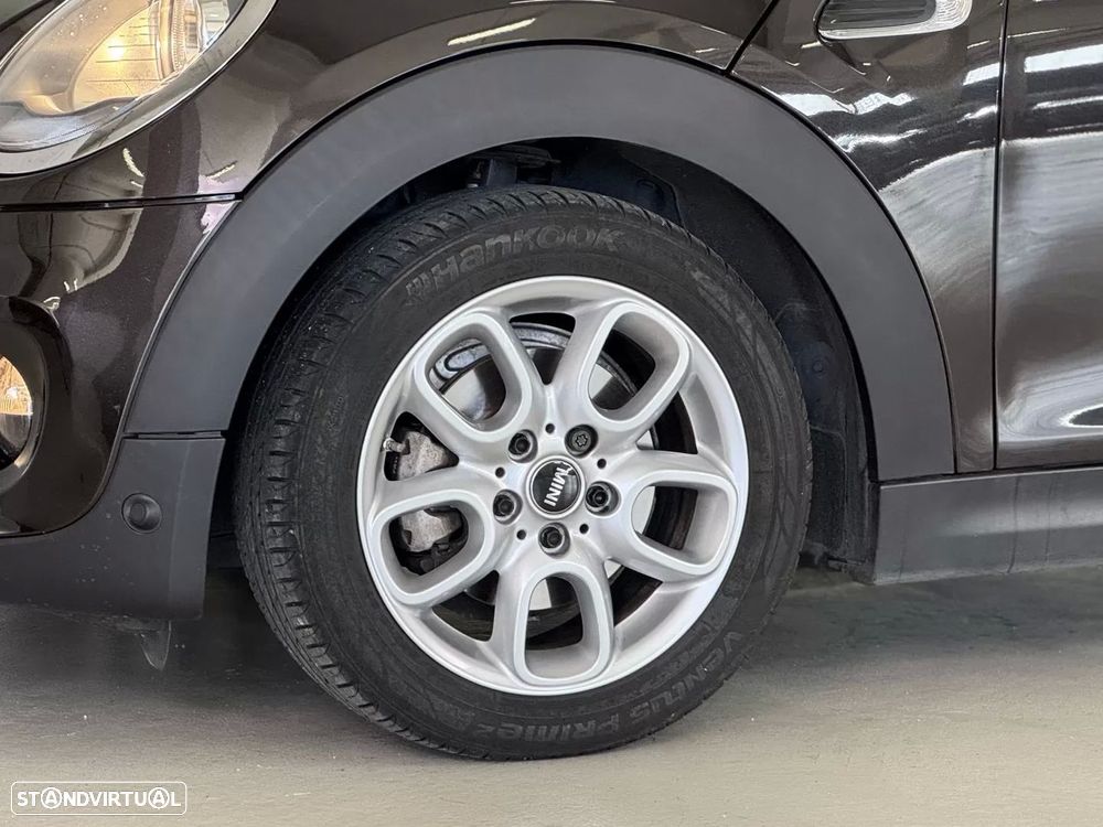 MINI 3 Portas One D - 12