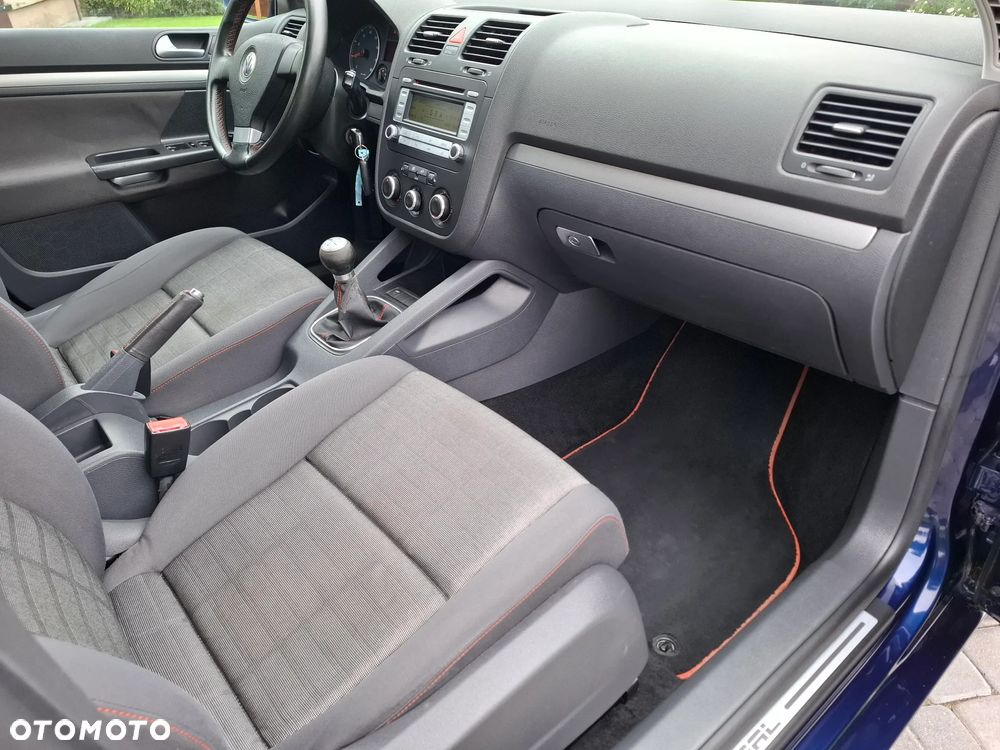Volkswagen Golf 1.6 Goal - 33