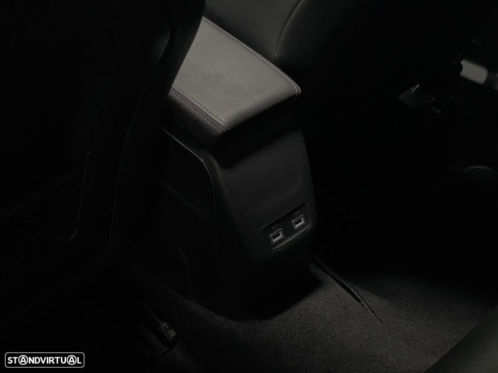 Peugeot 2008 1.2 PureTech Allure EAT8 - 24