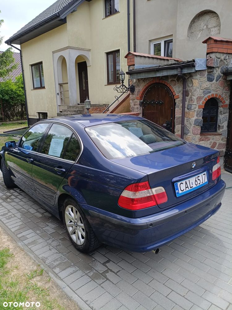 BMW Seria 3 318i - 5