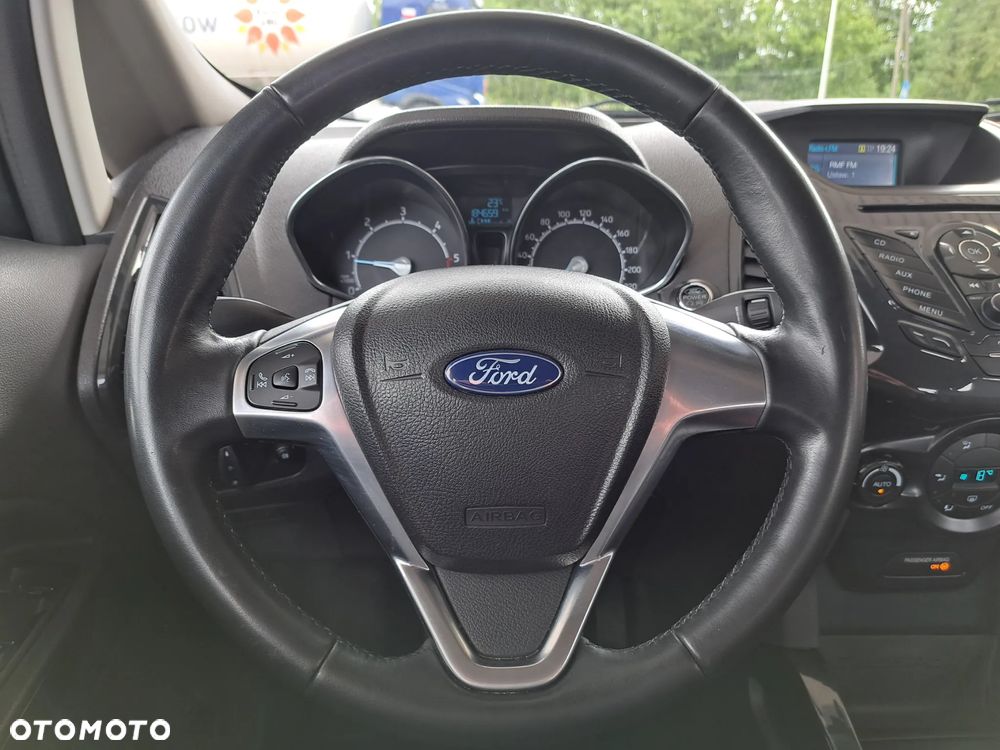 Ford EcoSport - 24