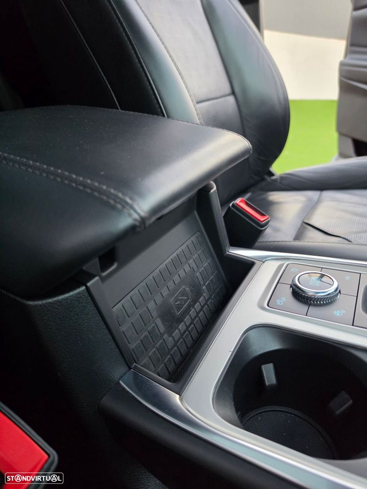Ford Explorer - 38