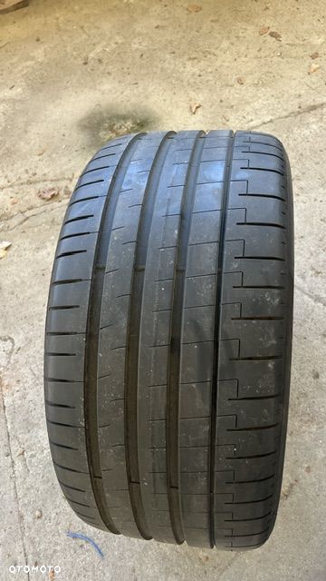 Oryginalna Felga tył z oponą Pirelli do Mercedes GLE w167 22'' czarne AMG - 18