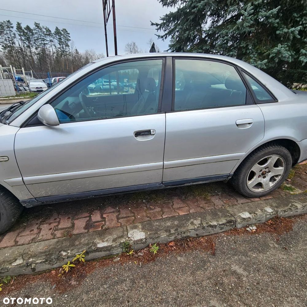 DRZWI / PRAWE LEWE / PRZÓD TYŁ / AUDI A4 B5 (lak: LY7W) (sedan) - 12