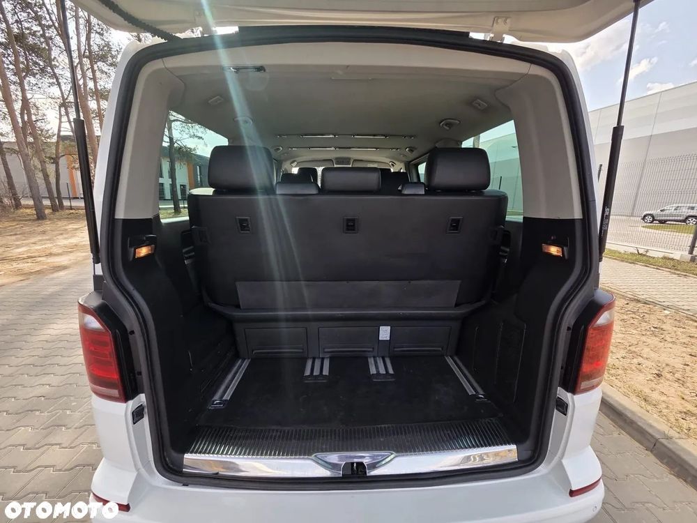 Volkswagen Multivan - 7