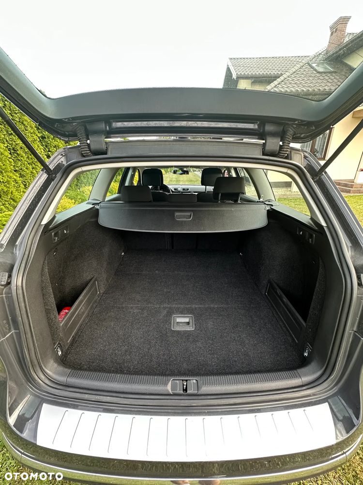 Volkswagen Passat 2.0 TDI DSG Highline - 12