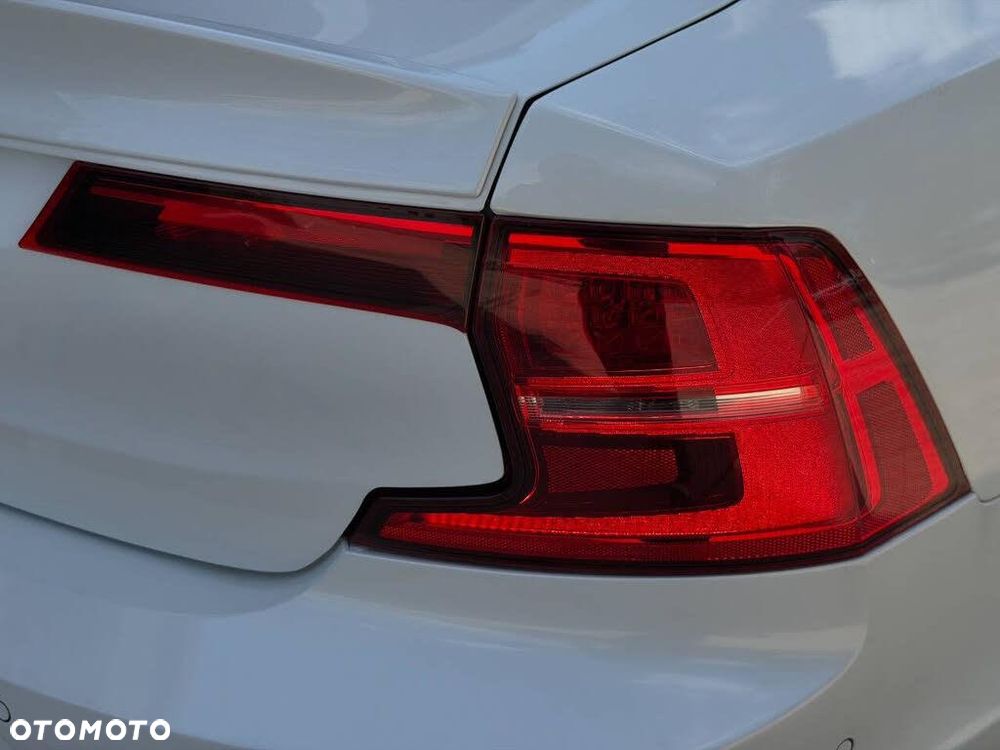 Volvo S90 T6 AWD Momentum - 5