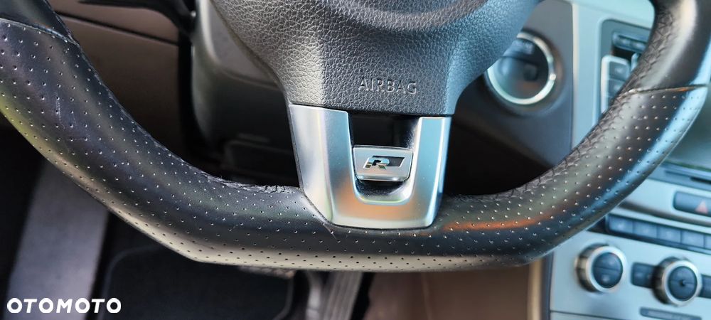 Volkswagen CC 3.6 V6 4Motion DSG - 31