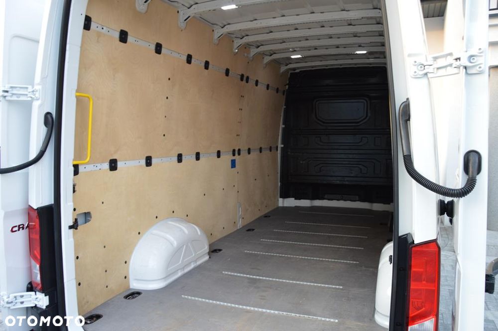 Volkswagen Crafter - 27