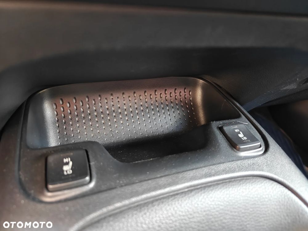 Toyota Corolla 2.0 Hybrid Comfort - 13