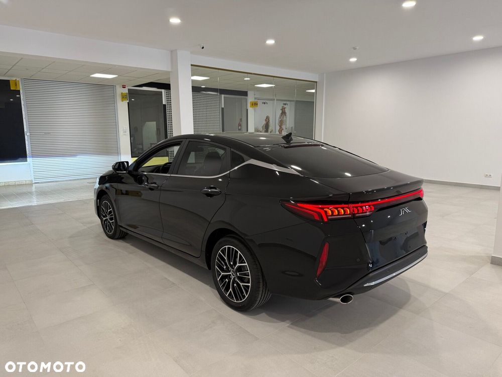 JAC J7 Plus CVT - 20